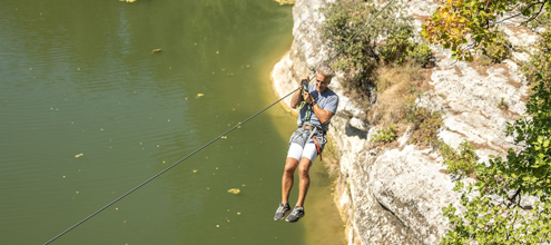 Accrobranche, Via Ferrata et saut dans le vide au parc du Roc de Massereau dans le Gard