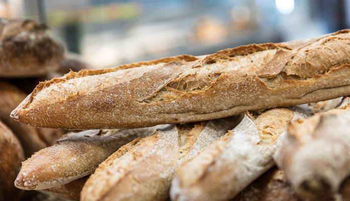 Pain frais tous les matins à la boulangerie du camping du Domaine de Massereau