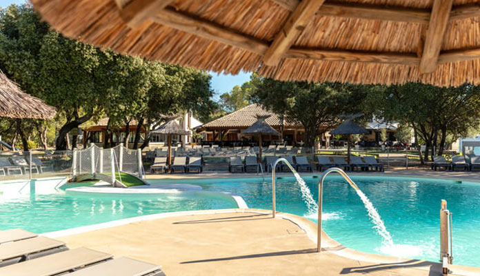 Piscine chauffée à Sommières dans le Gard