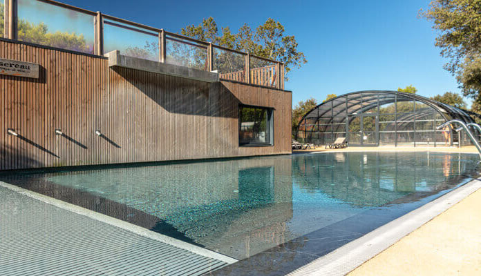 Piscine et balnéothérapie dans la campagne du Gard