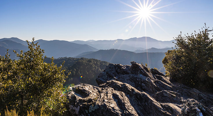 Vue sur les Cévennes près du Mont Aigoual et le Pic Saint Loup